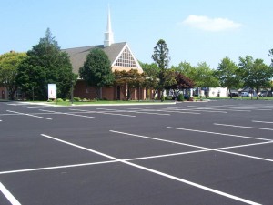 Read more about the article Keep Your Parking Lot Looking Great With Striping