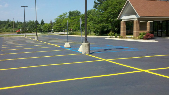 Read more about the article Asphalt: The Environmentally Friendly Choice