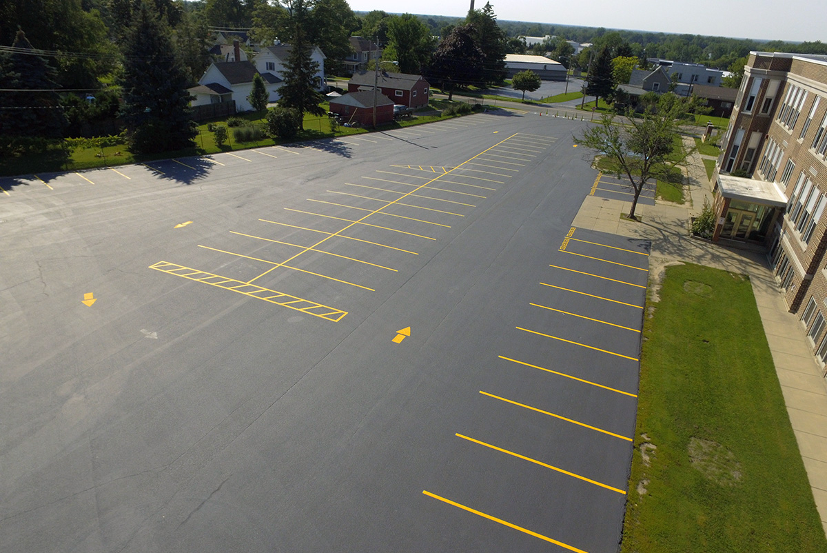 Read more about the article Parking Lot Cleaning Tips
